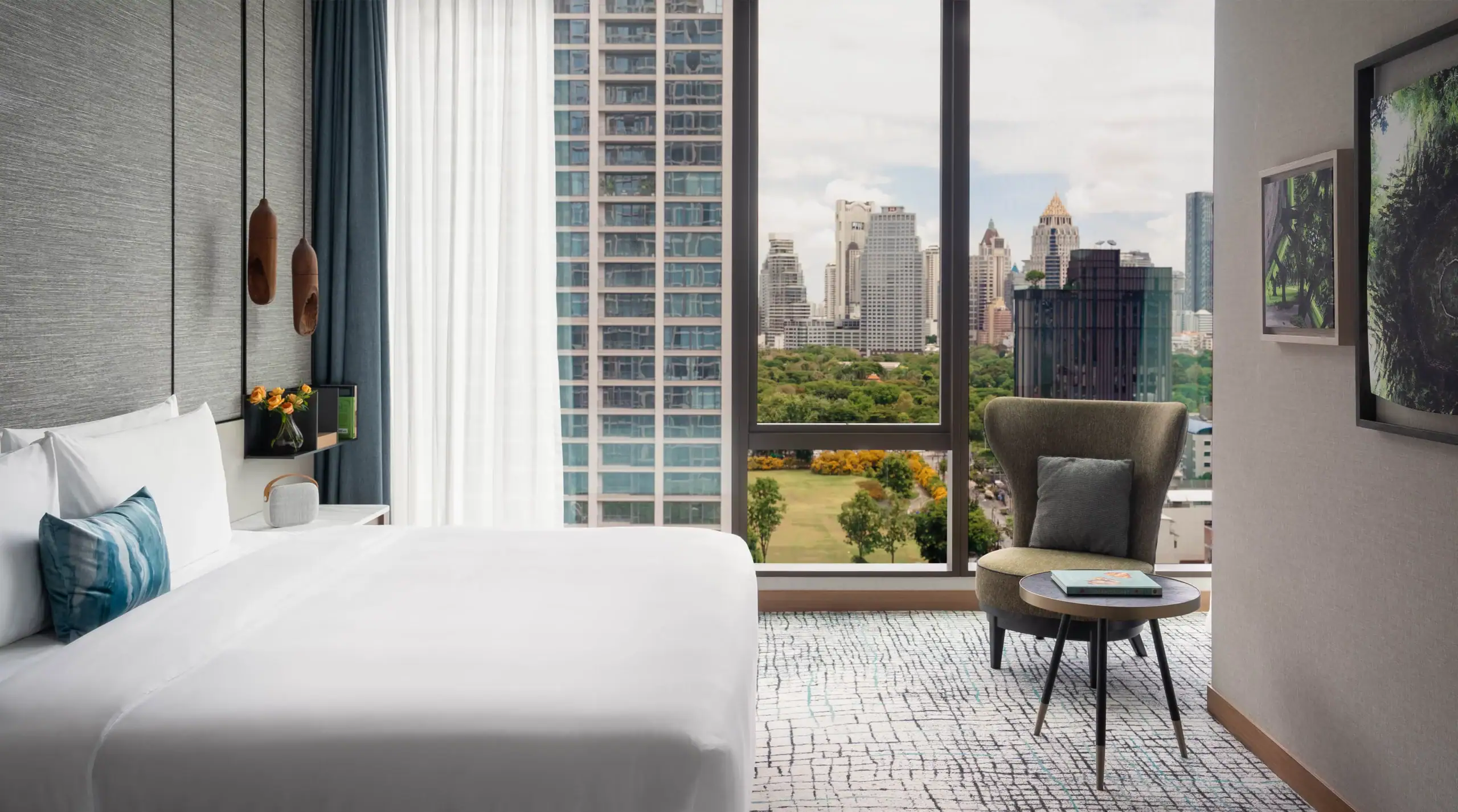 Family Suite - Kimpton Maa-Lai Bangkok 01