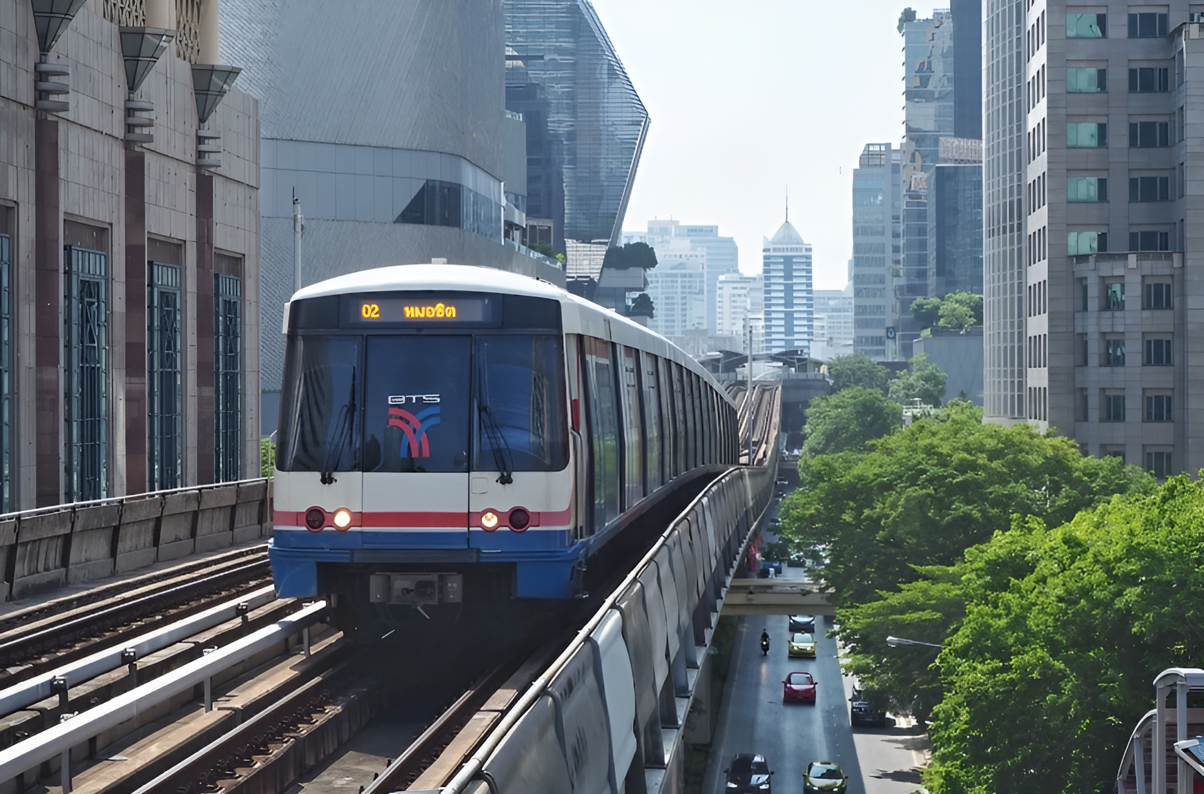 Hotel Near BTS Skytrain in Bangkok