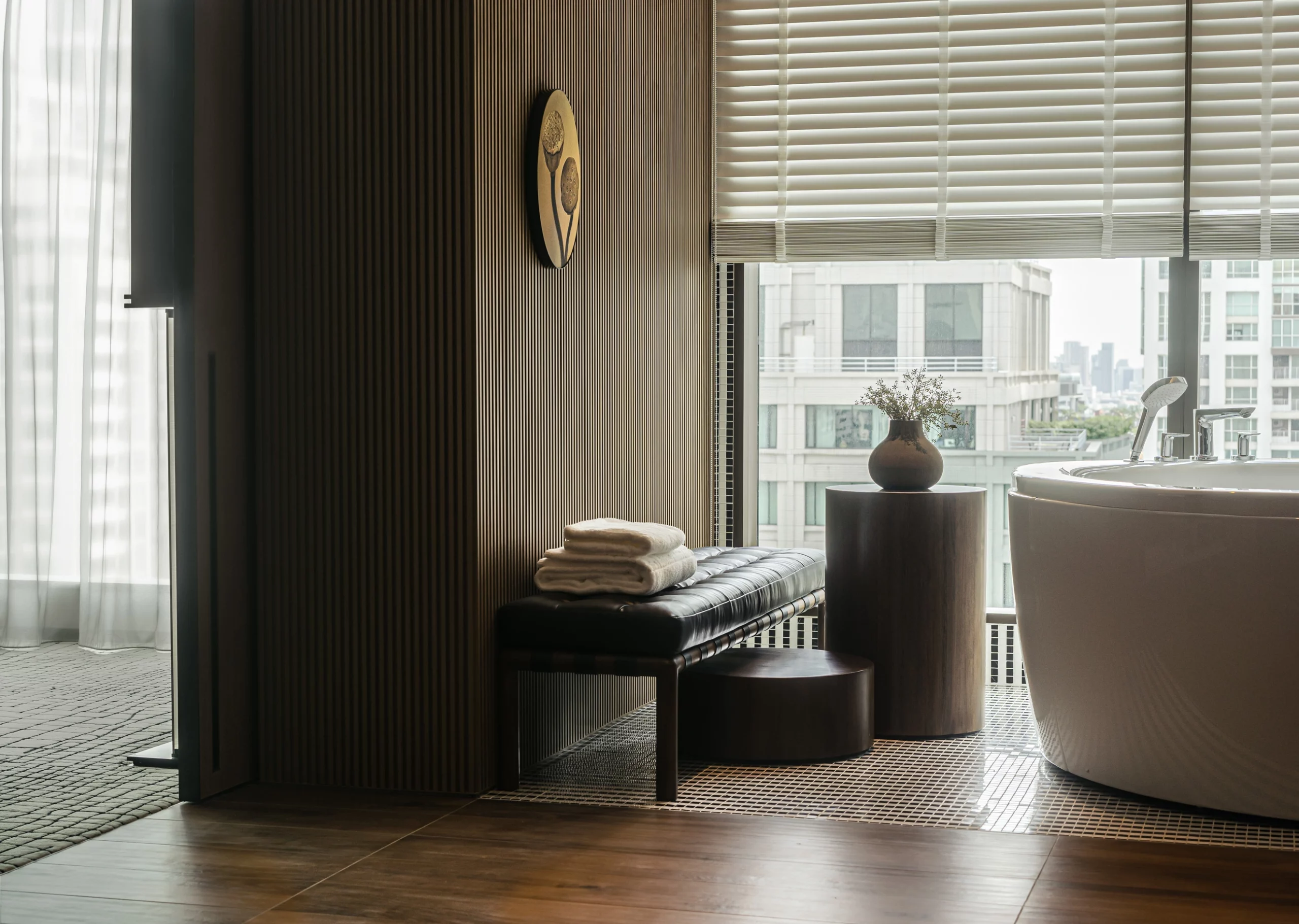 The-Bill-Kimpton-Suite-Kimpton-Maa-Lai-Bangkok-08