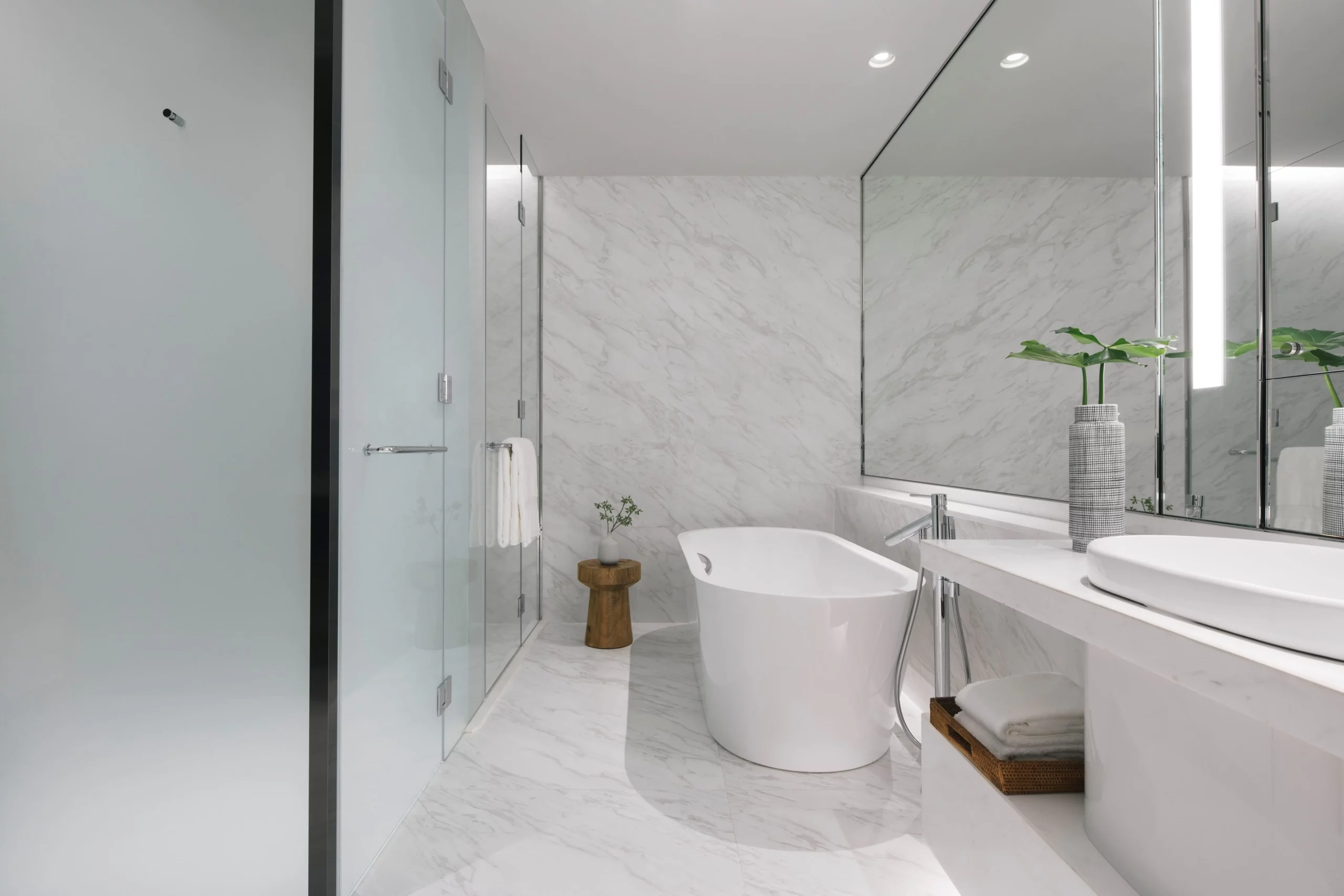 Essential Room - Kimpton Maa-Lai Bangkok 03